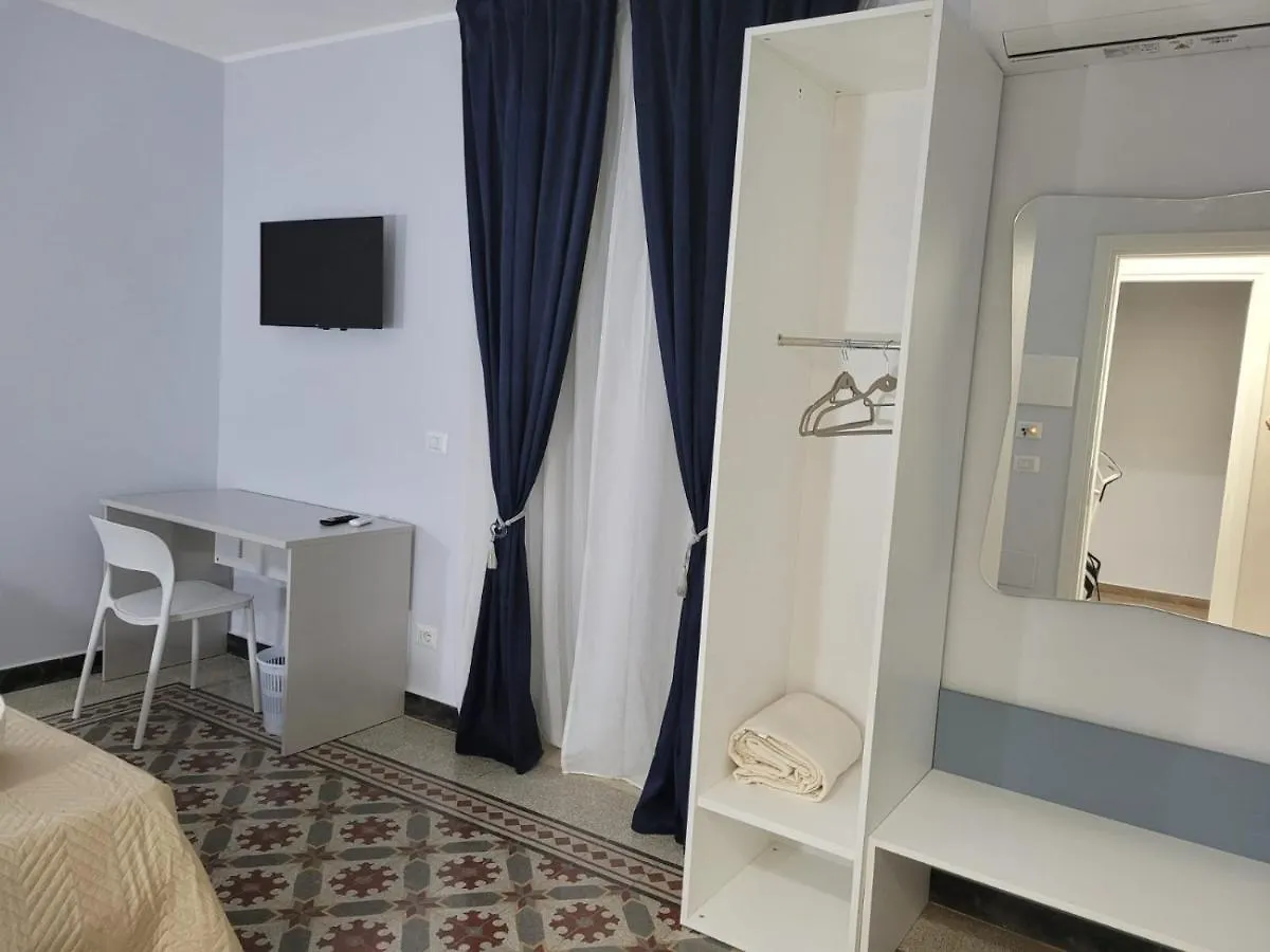 B&B Leon Messina